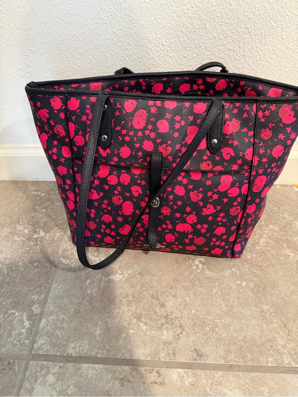 Coach tote bag in Praire Fushia pink